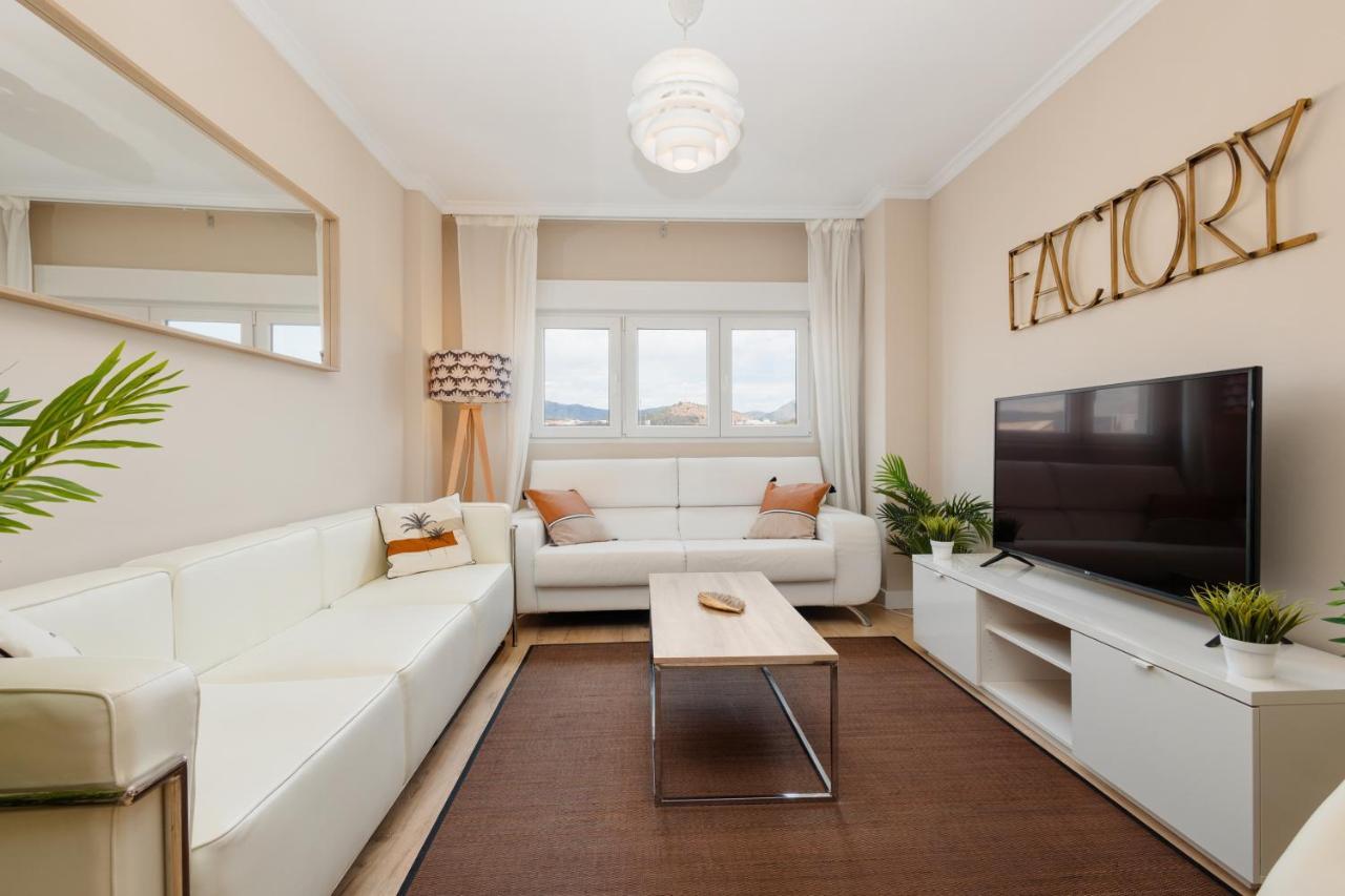 In The Historic Center Of Malaga, Very Close To The Beach And The Ave Train Station, With Private Parking Kültér fotó